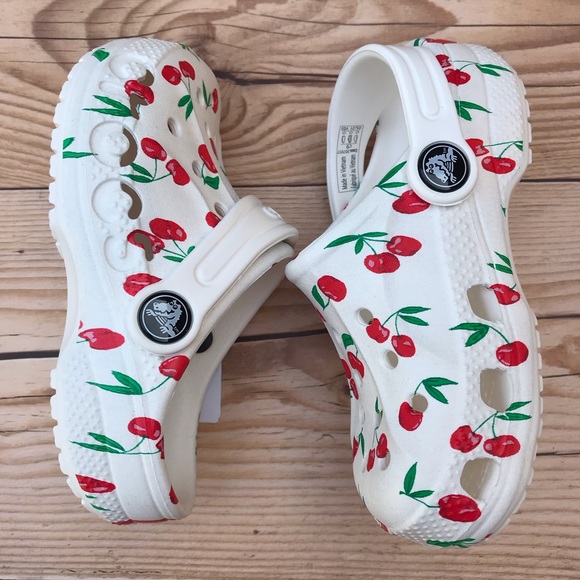 Crocs Baya Graphic Clog - Picture 14 of 16